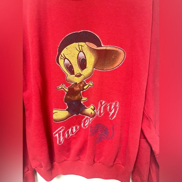 Vintage 90s Looney Tunes Tweety Bird Streetwear Sweatshirt 
Red Graphic Crewneck - Picture 2 of 7